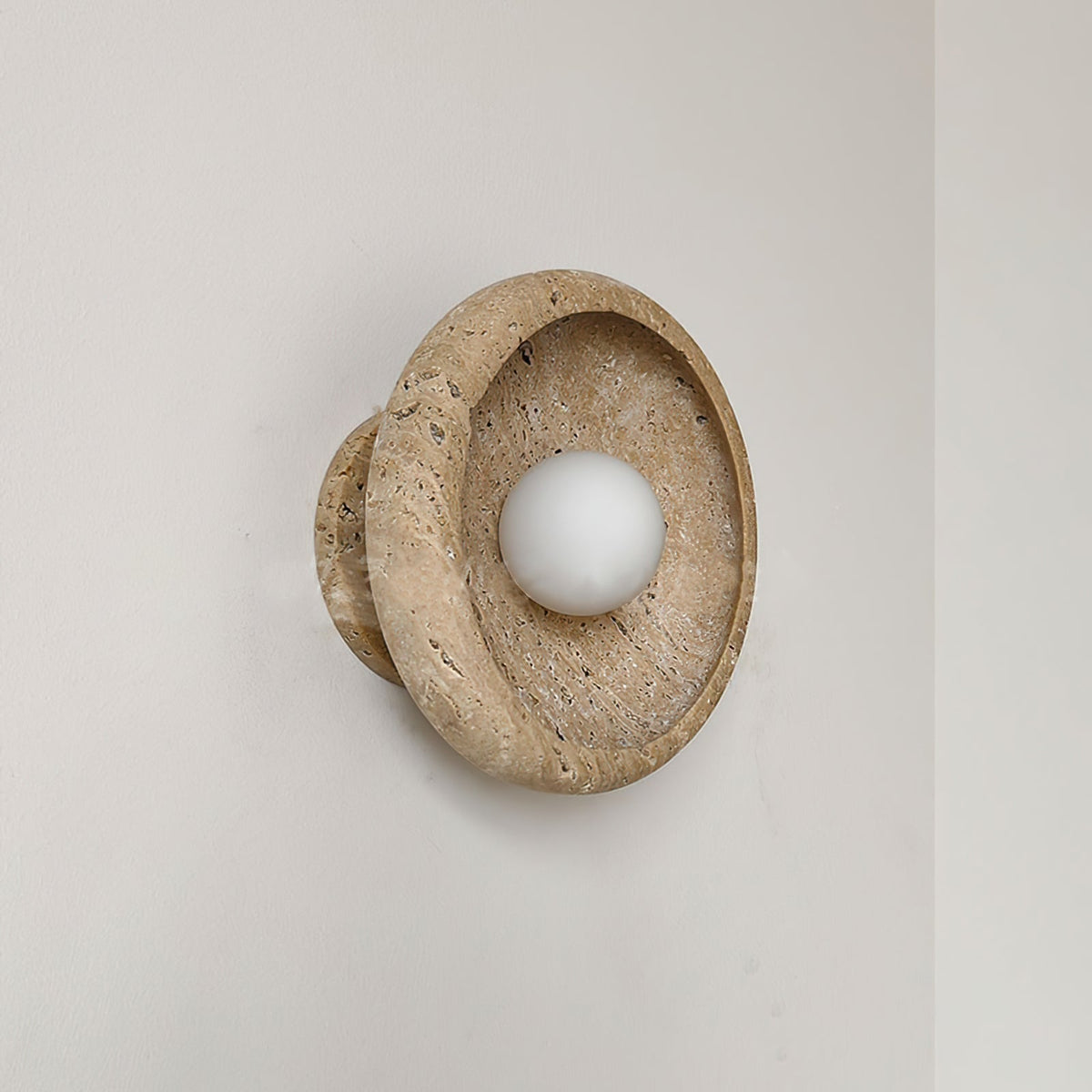 Neptune Travertine-Wandleuchte ringförmig