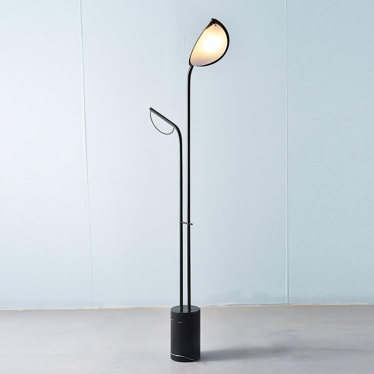 Selarielle Minimalistische Stehleuchte aus Marmor
