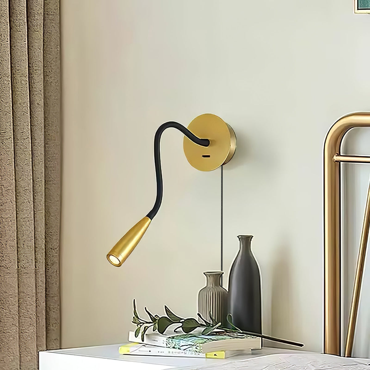 Rivanelle zeitgenössische minimalistische Wandleuchte mit Stecker