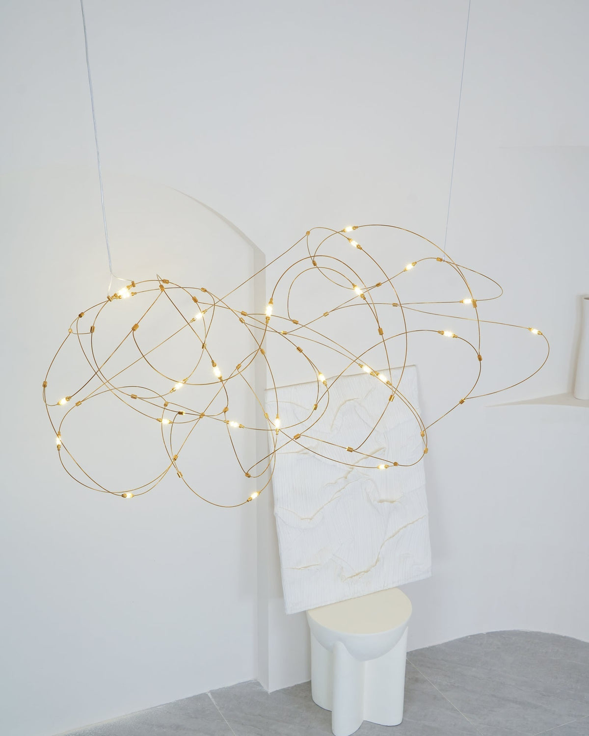 Celes Pendelleuchte aus Edelstahl im minimalistischen Stil