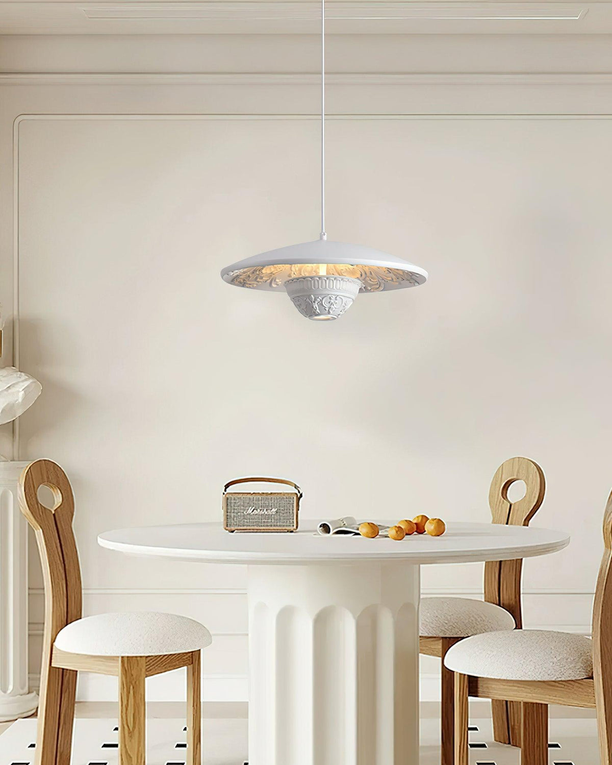 Jhel Pendelleuchte aus Kunstharz im Flying Saucer-Design