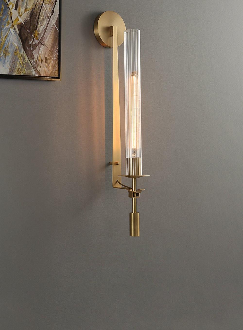 Veloora Wandleuchte Messing minimalistisch geripptes Glas