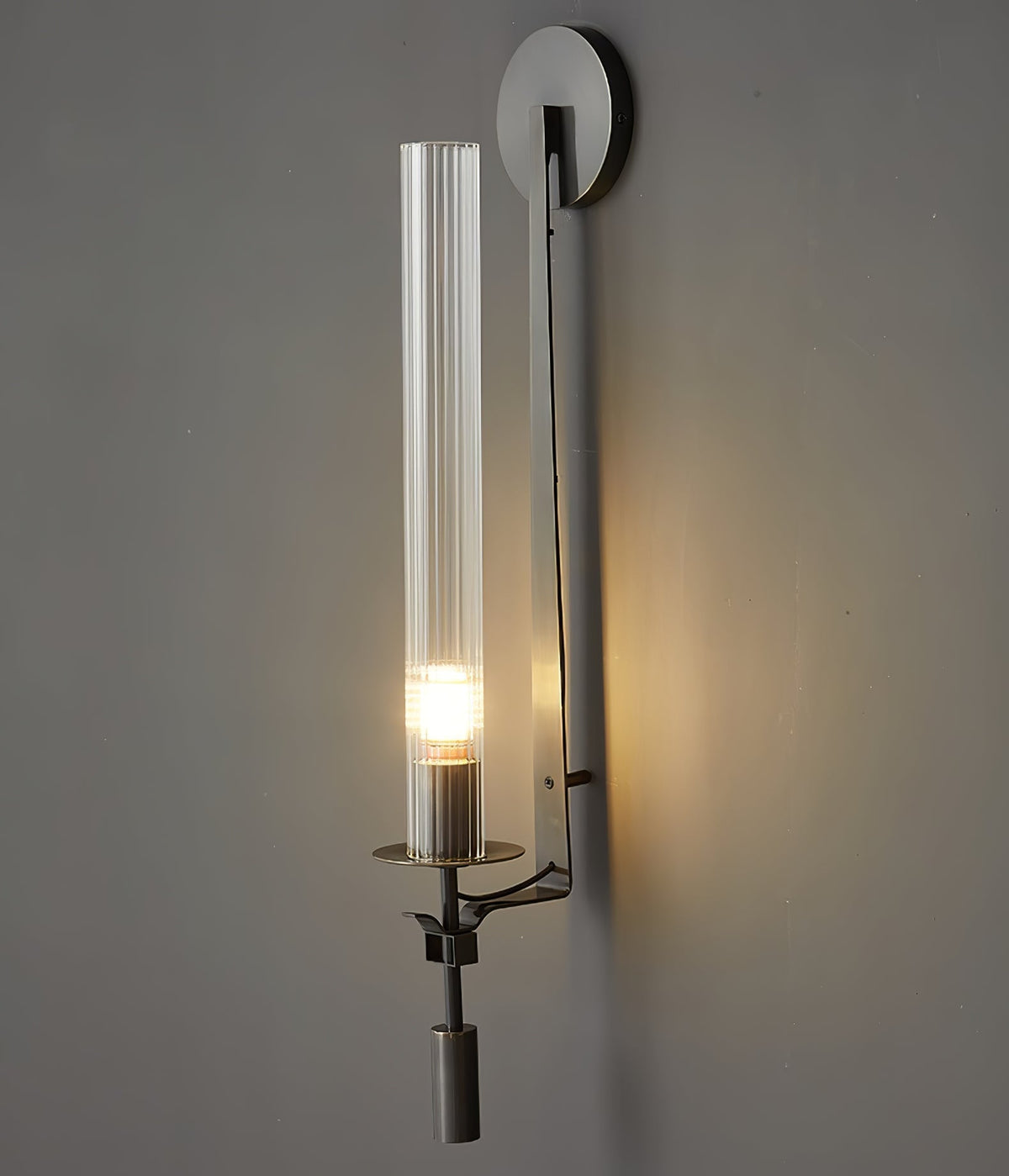 Veloora Wandleuchte Messing minimalistisch geripptes Glas