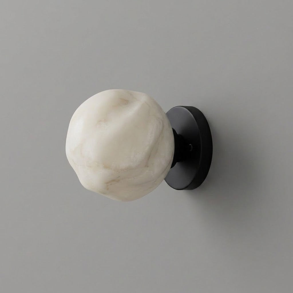 Norstone Alabaster-Wandleuchte