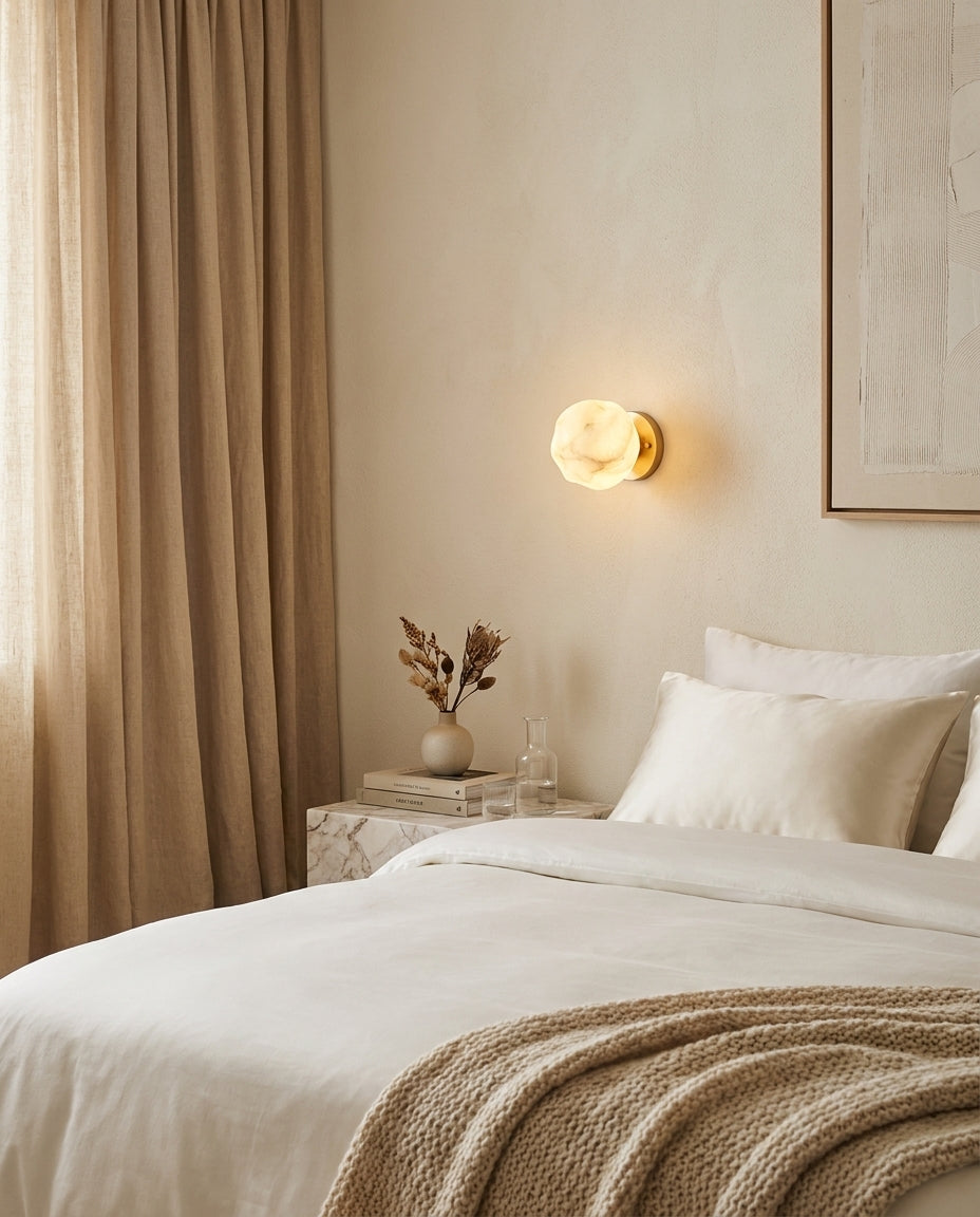 Norstone Alabaster-Wandleuchte