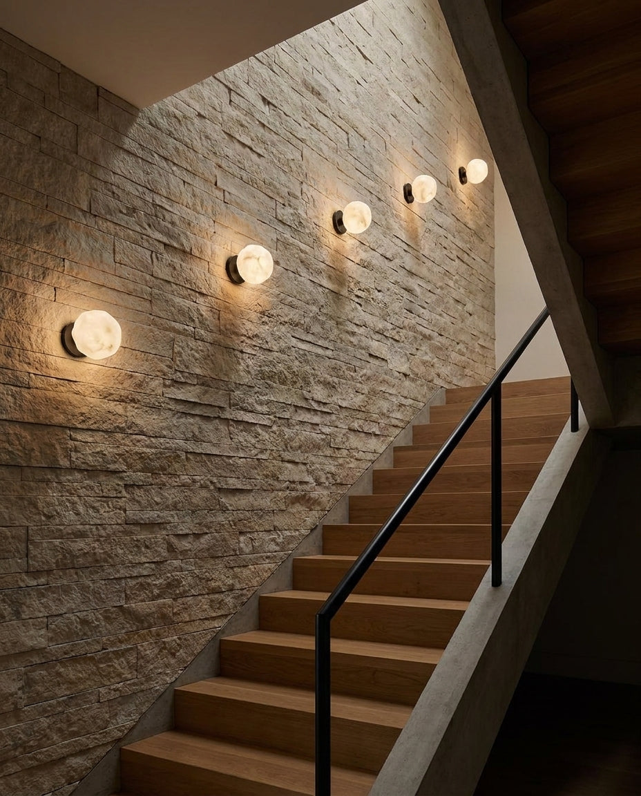 Norstone Alabaster-Wandleuchte