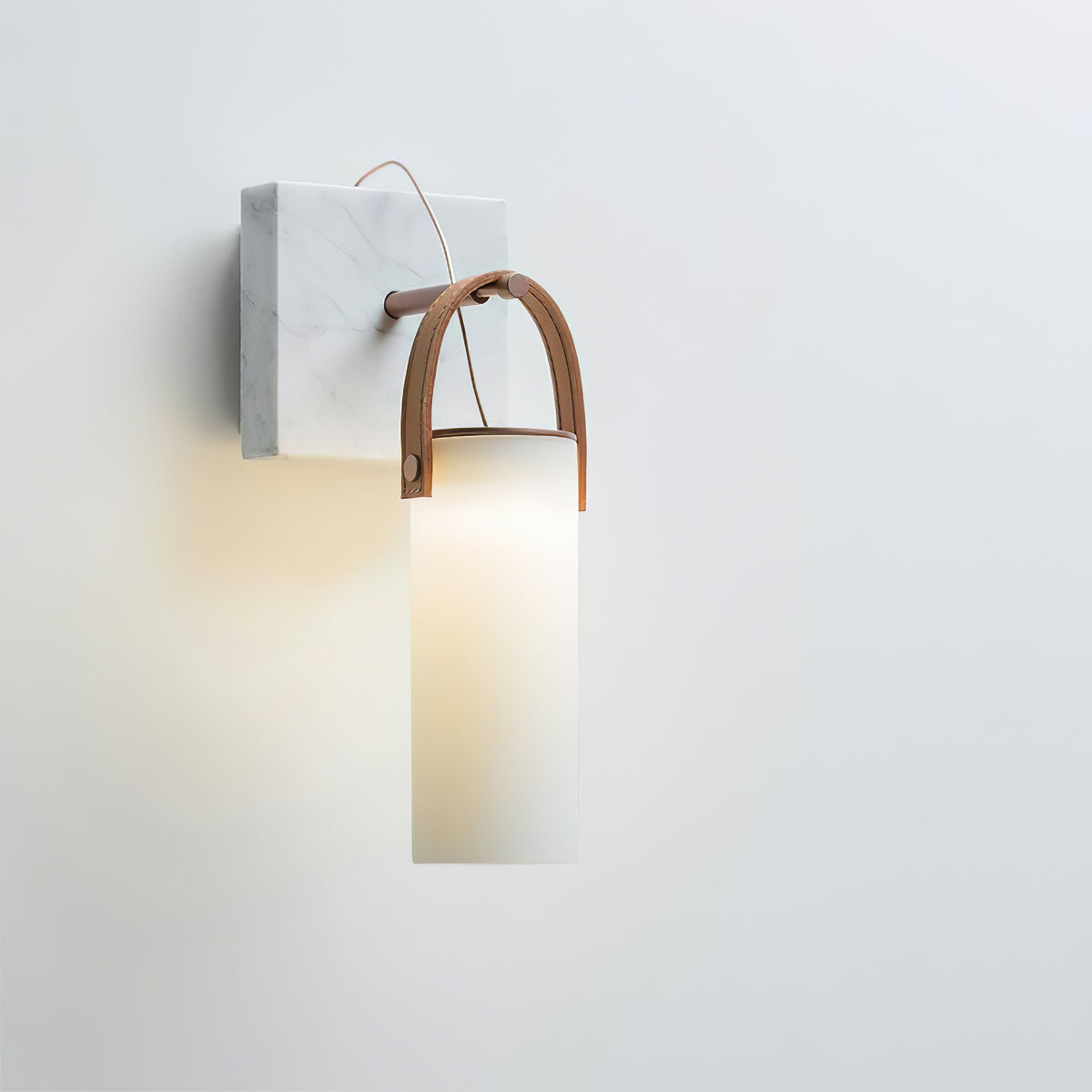 Galerie Wandleuchte Fontana Glas Leder Marmor