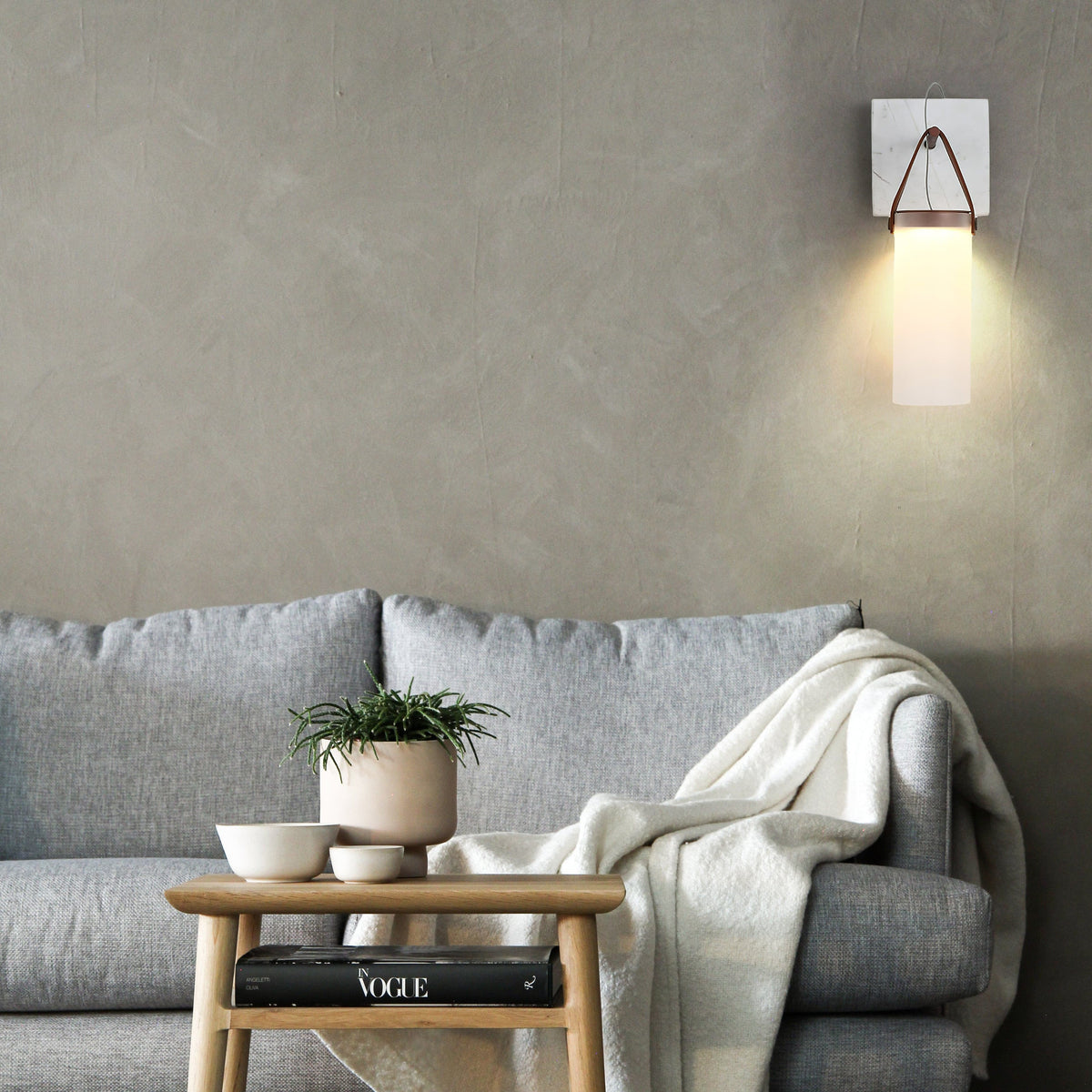 Galerie Wandleuchte Fontana Glas Leder Marmor