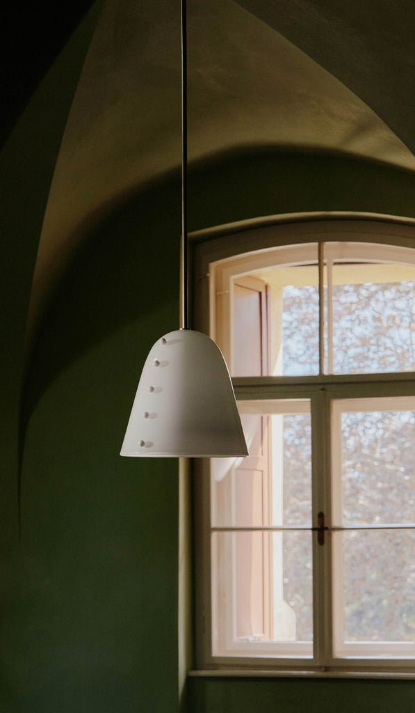 Lola zeitgenössische Pendelleuchte aus Glas