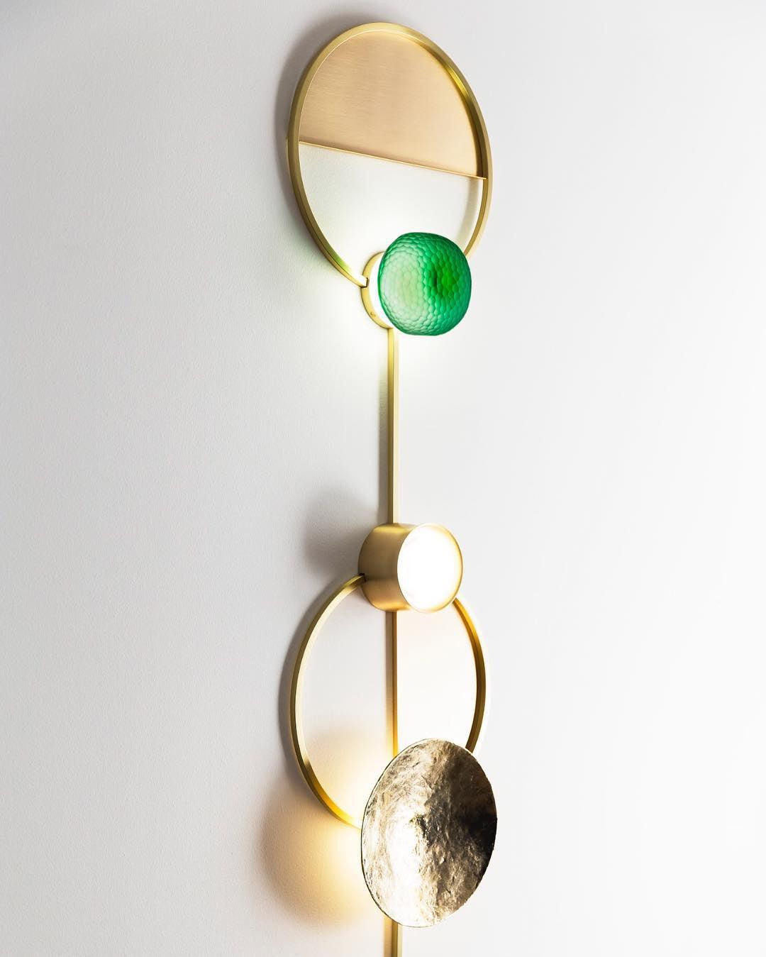 Elynis Messing & Glas moderne Wandleuchte