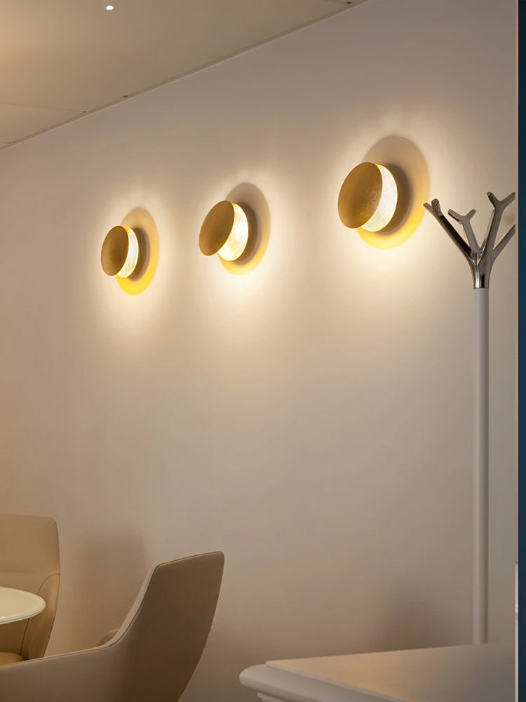 Fioris zeitgenössische minimalistische Kunst-Wandleuchte