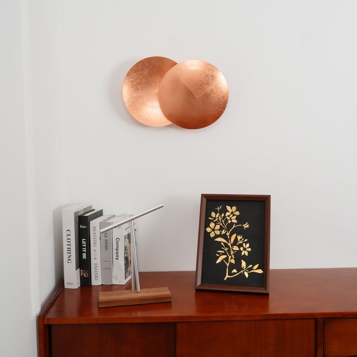 Fioris zeitgenössische minimalistische Kunst-Wandleuchte