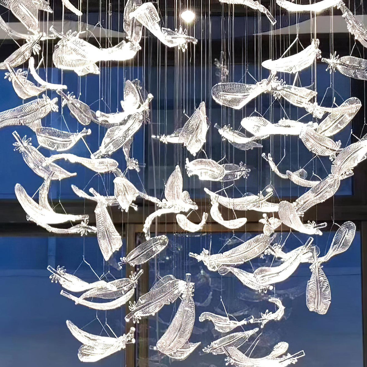 Aetherial Kronleuchter aus Glas mit Blattmotiv