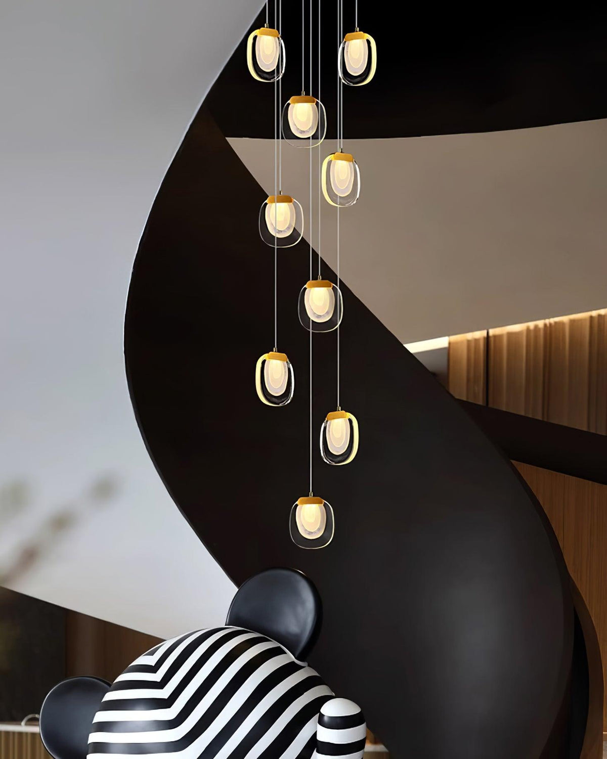 Avesia Minimalistische Pendelleuchte aus Glas für Treppenhaus