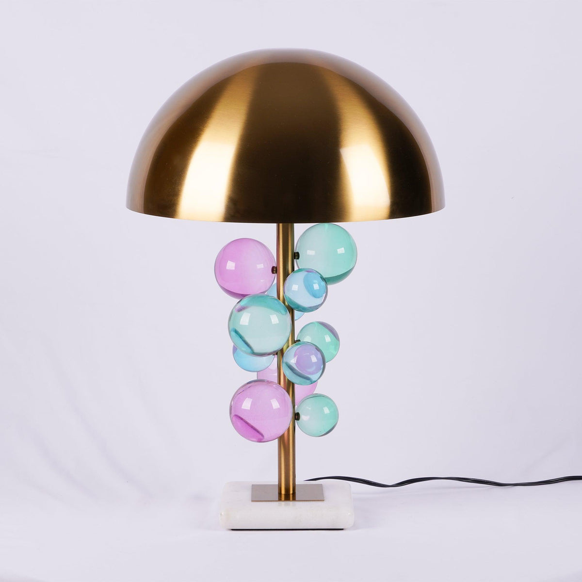 Petoeria moderne Marmor-Tischlampe