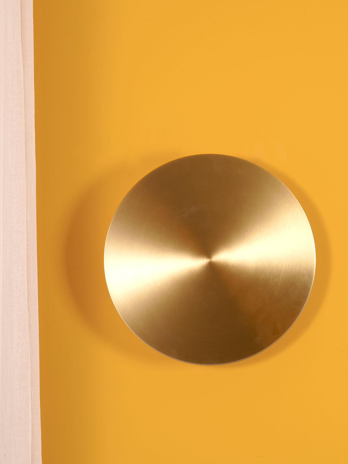 Phelan Messing Minimalistische Wandleuchte