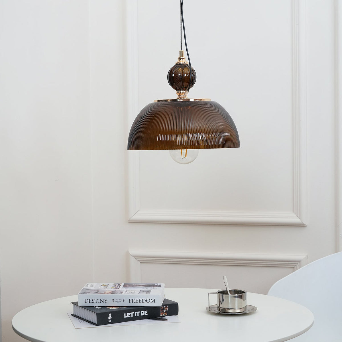 Nray Pendelleuchte aus Glas im Retro-Stil
