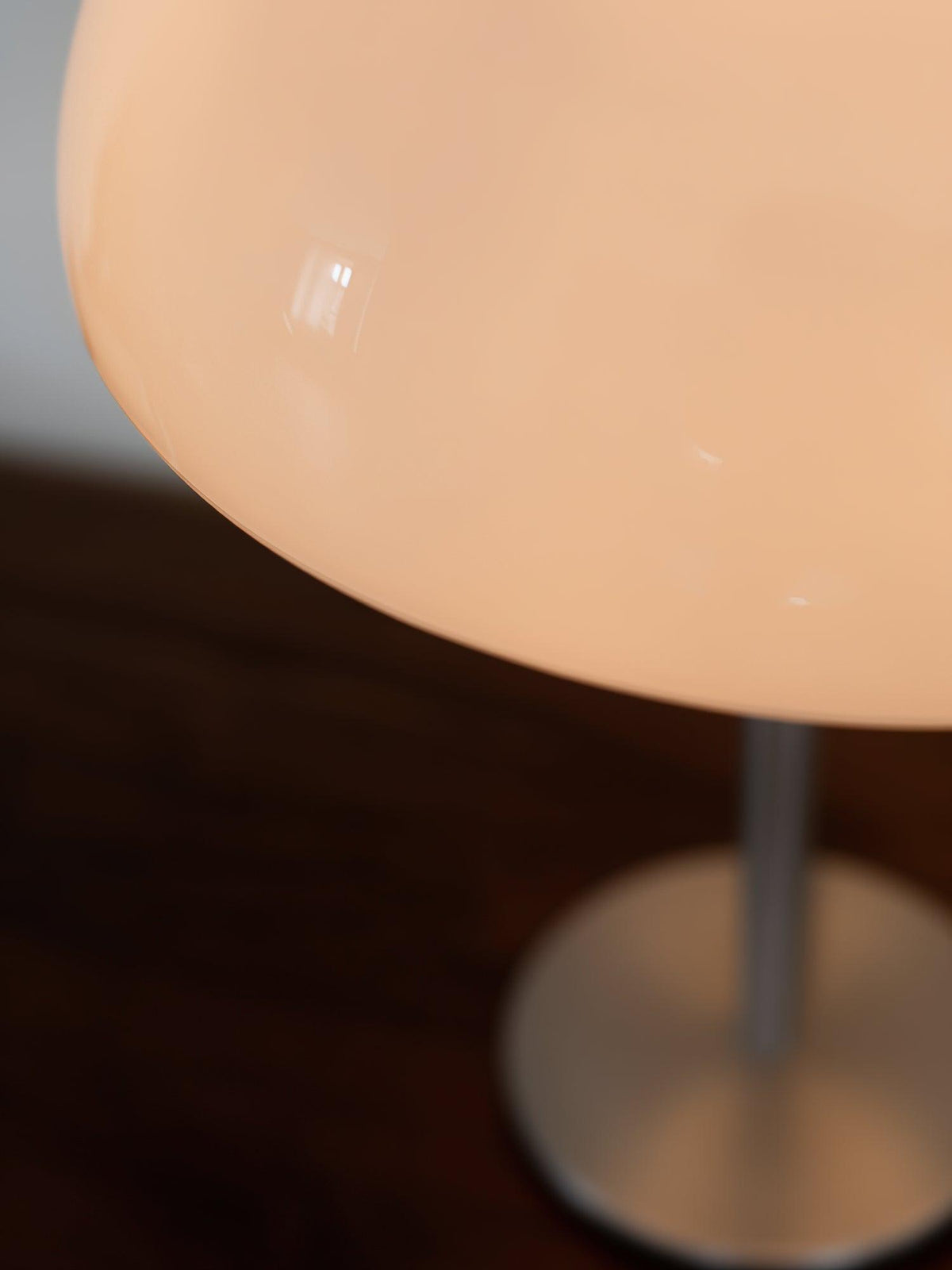 Nilten moderne Tischleuchte aus Glas