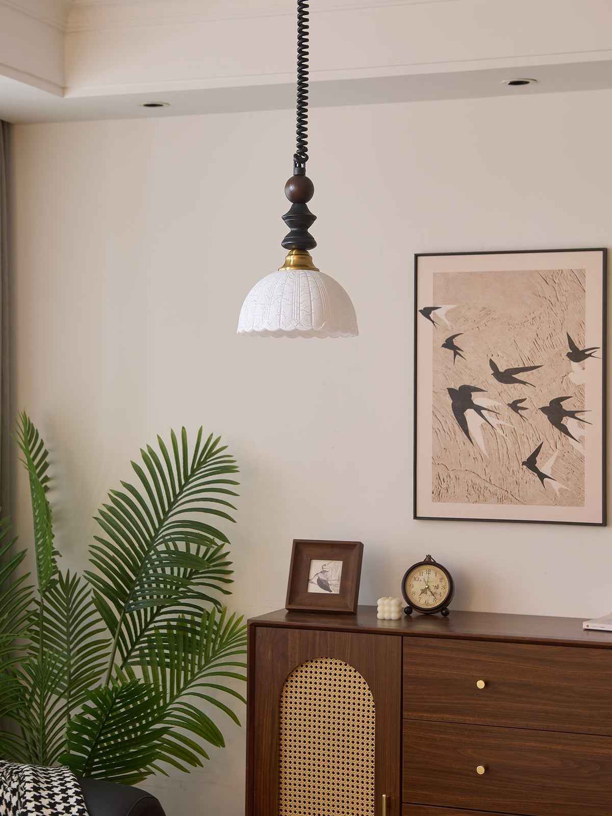 Halcyon zeitgenössische minimalistische Bogen-Holz-Pendelleuchte