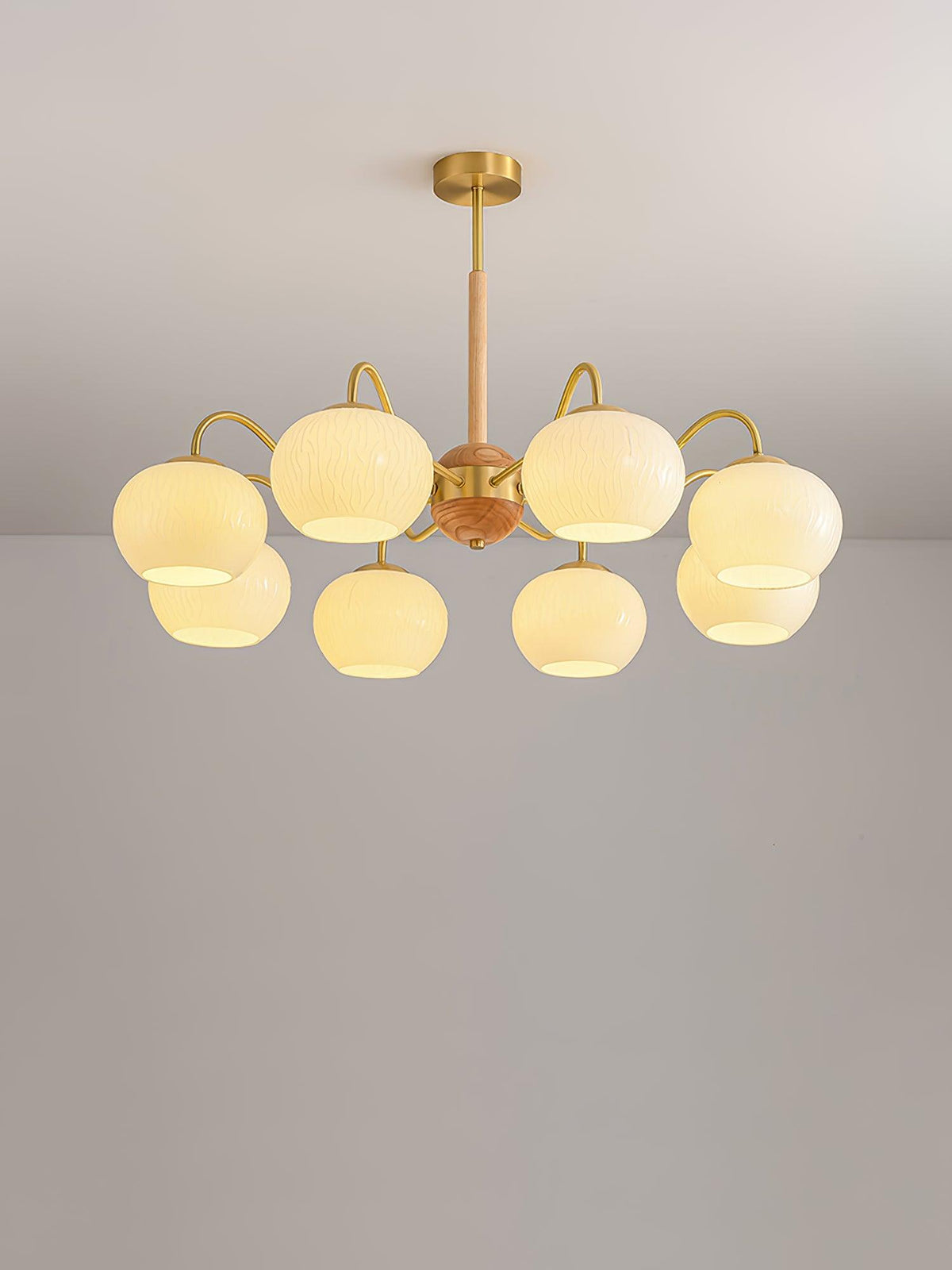 Elyra Eleganter Kronleuchter aus Holz