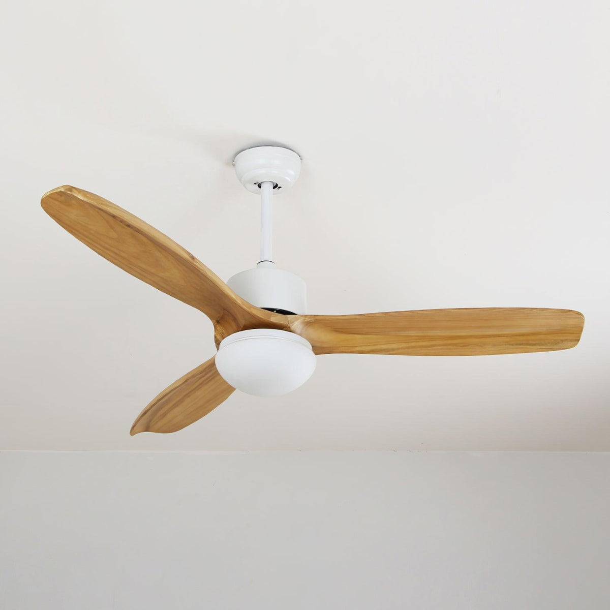 Norirora Elegance Natural Deckenventilator mit Beleuchtung