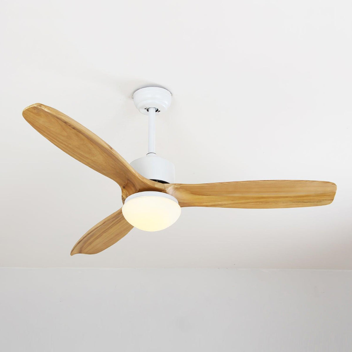 Norirora Elegance Natural Deckenventilator mit Beleuchtung