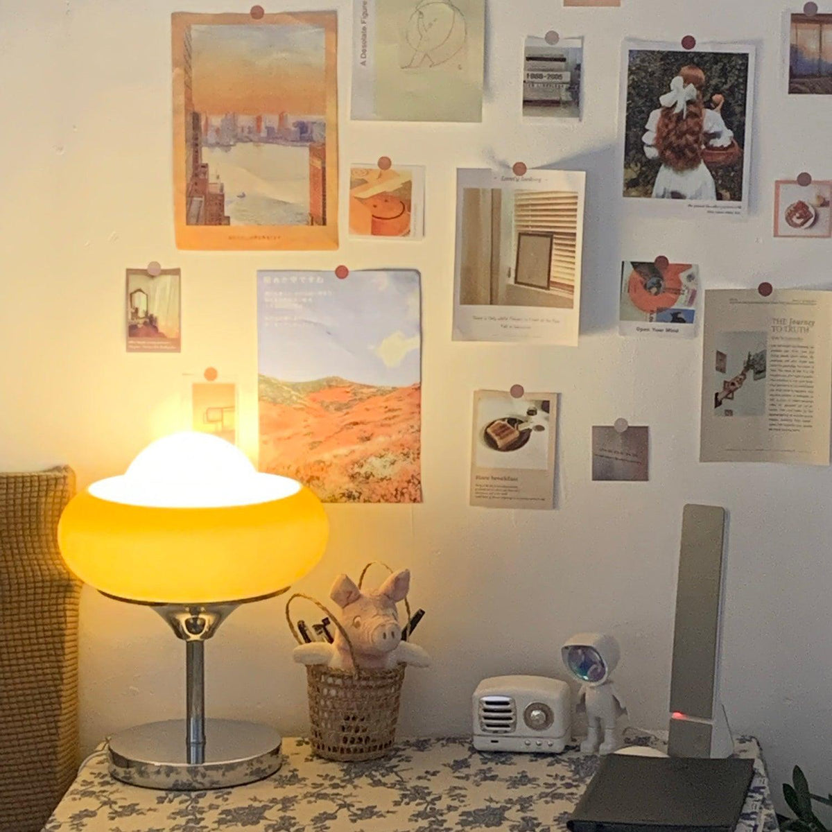 Solise Tischleuchte aus Glas im Retro-Vintage-Stil