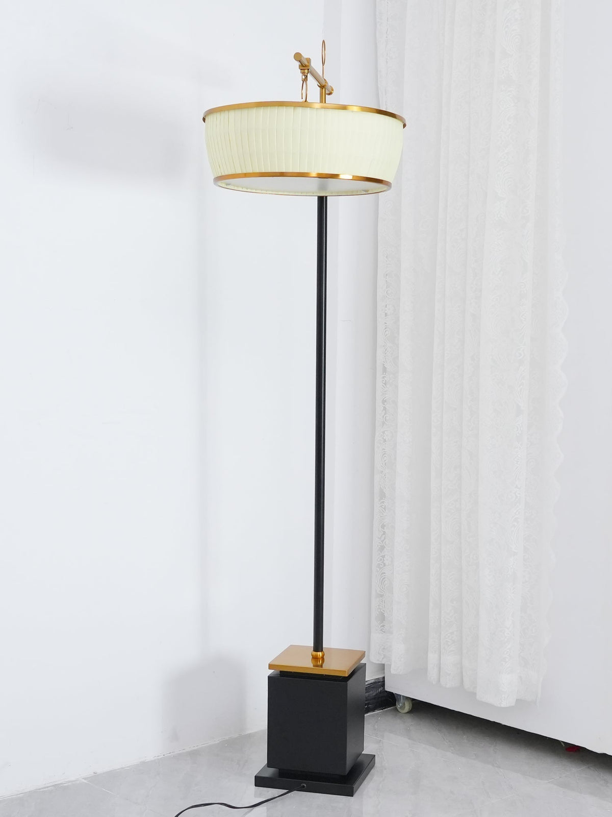 Socor Moderne Stoff-Stehleuchte