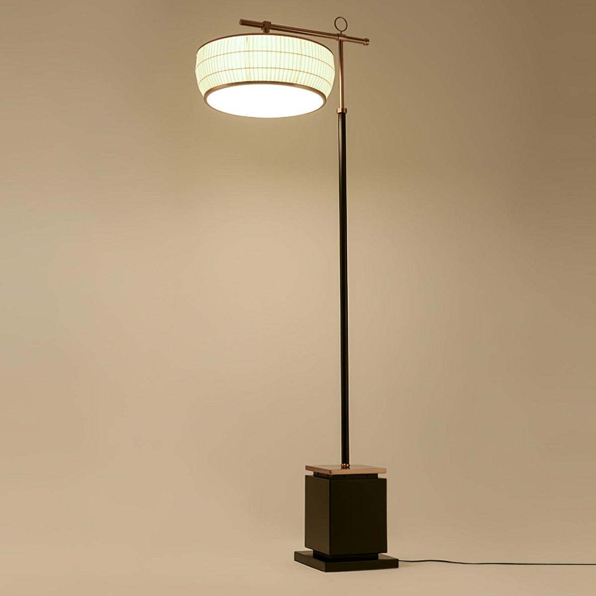 Socor Moderne Stoff-Stehleuchte