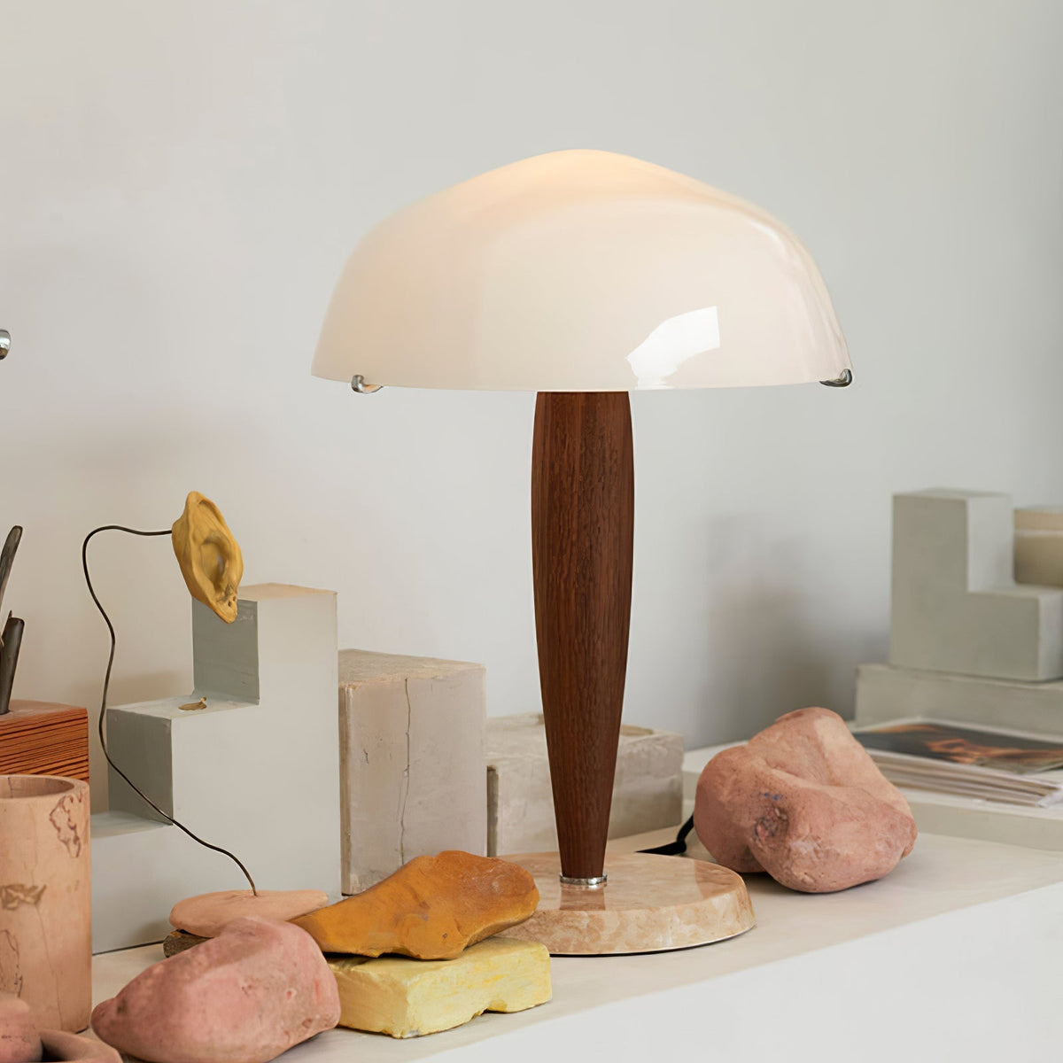 Emerson Tischleuchte aus Holz