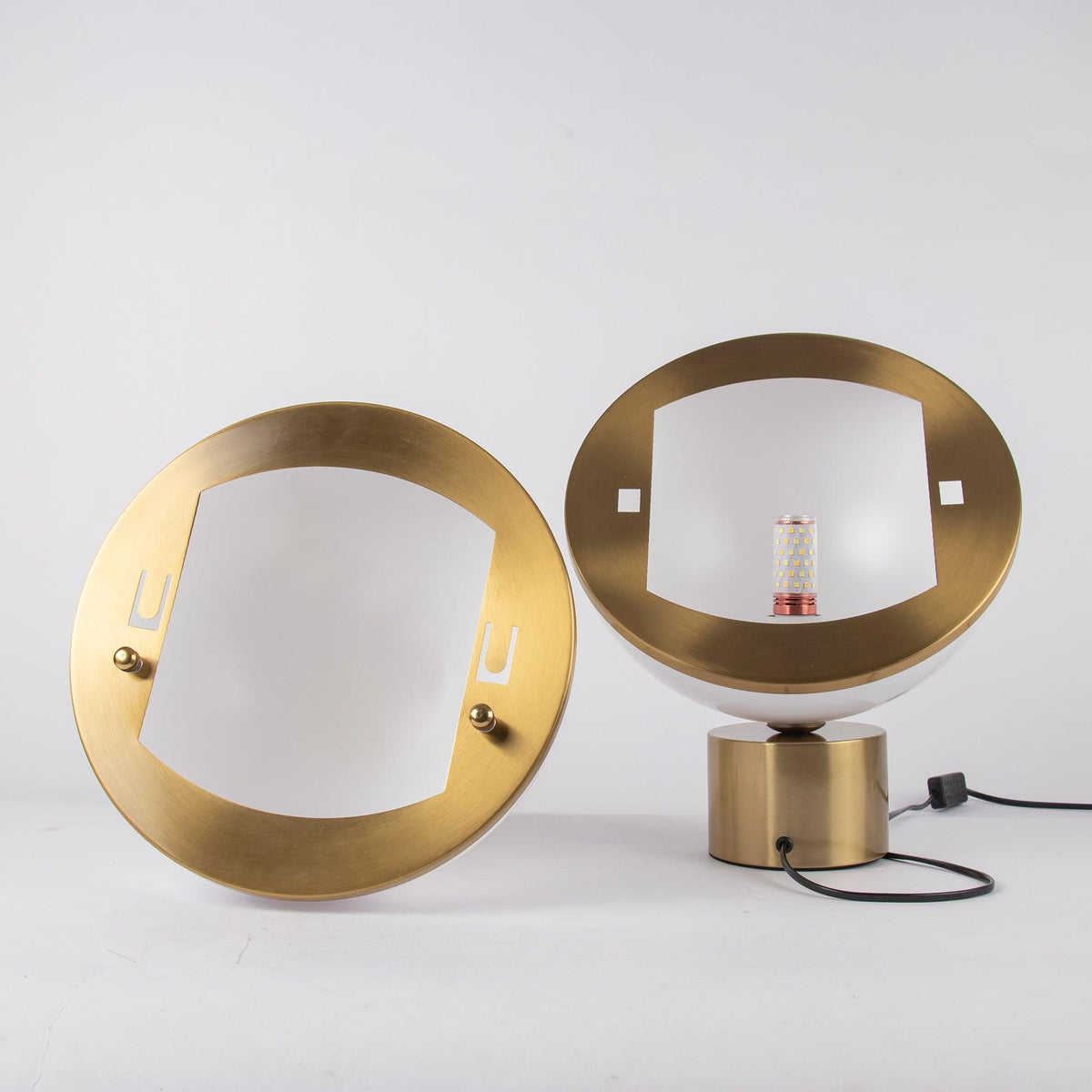 Solaria futuristische Tischleuchte