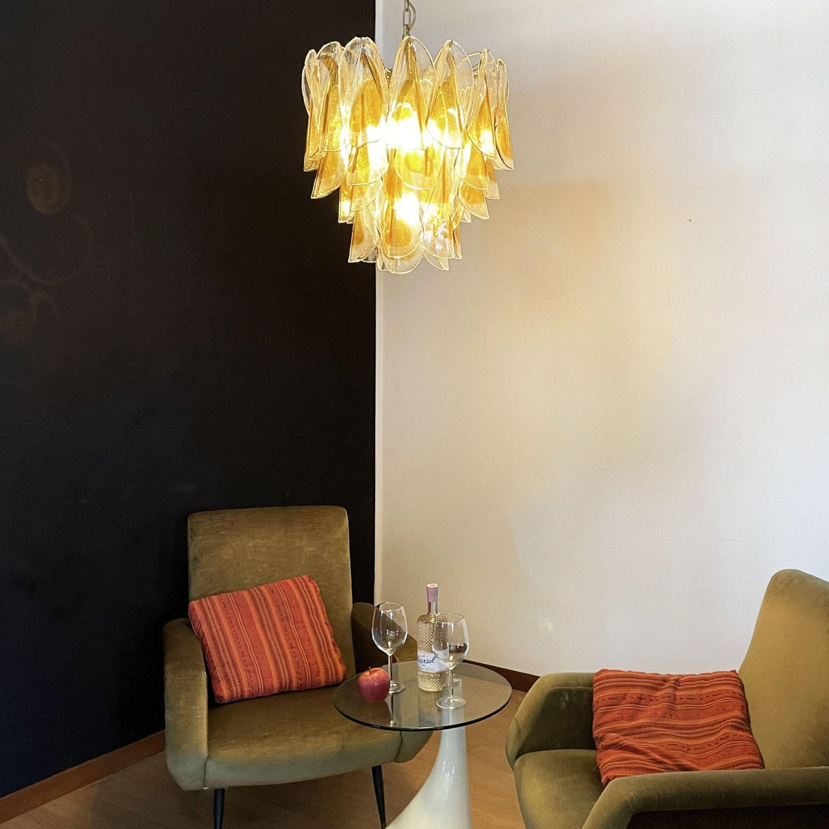 Vild Kronleuchter Isabella Gold Petal Layered