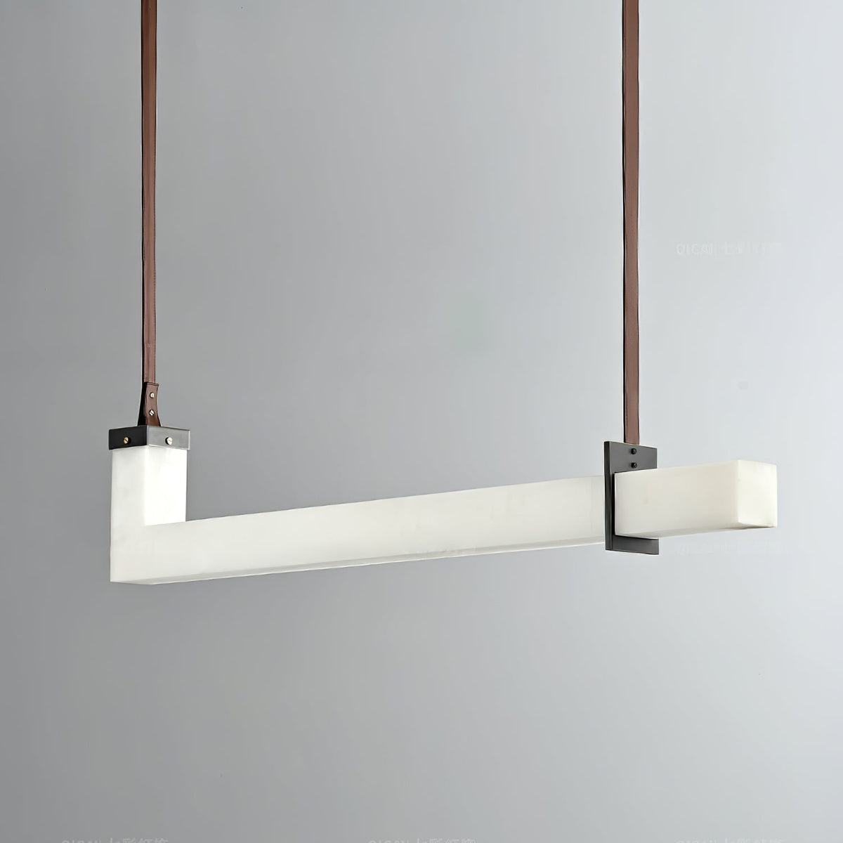 Nivienne lineare Pendelleuchte aus Alabaster