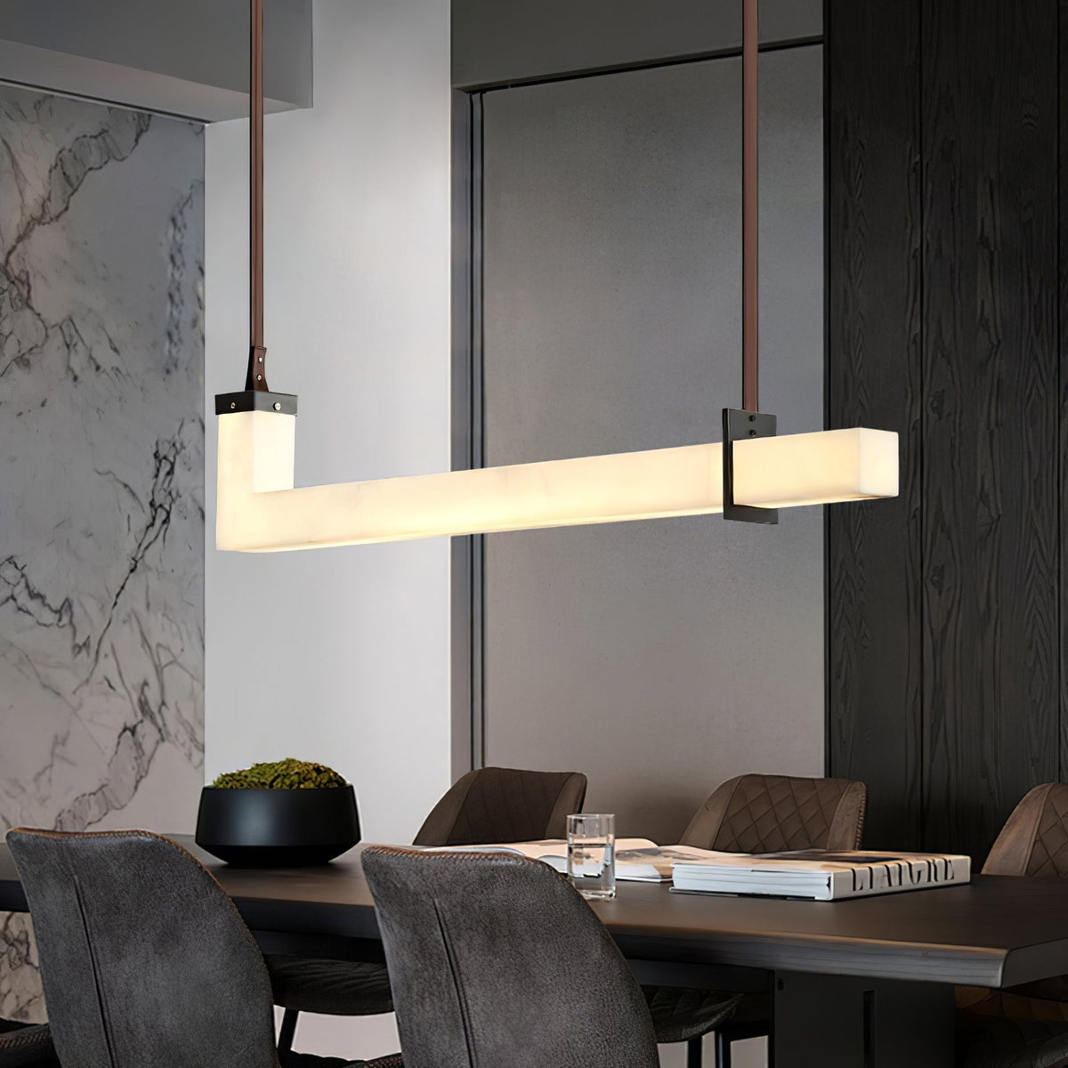 Nivienne lineare Pendelleuchte aus Alabaster