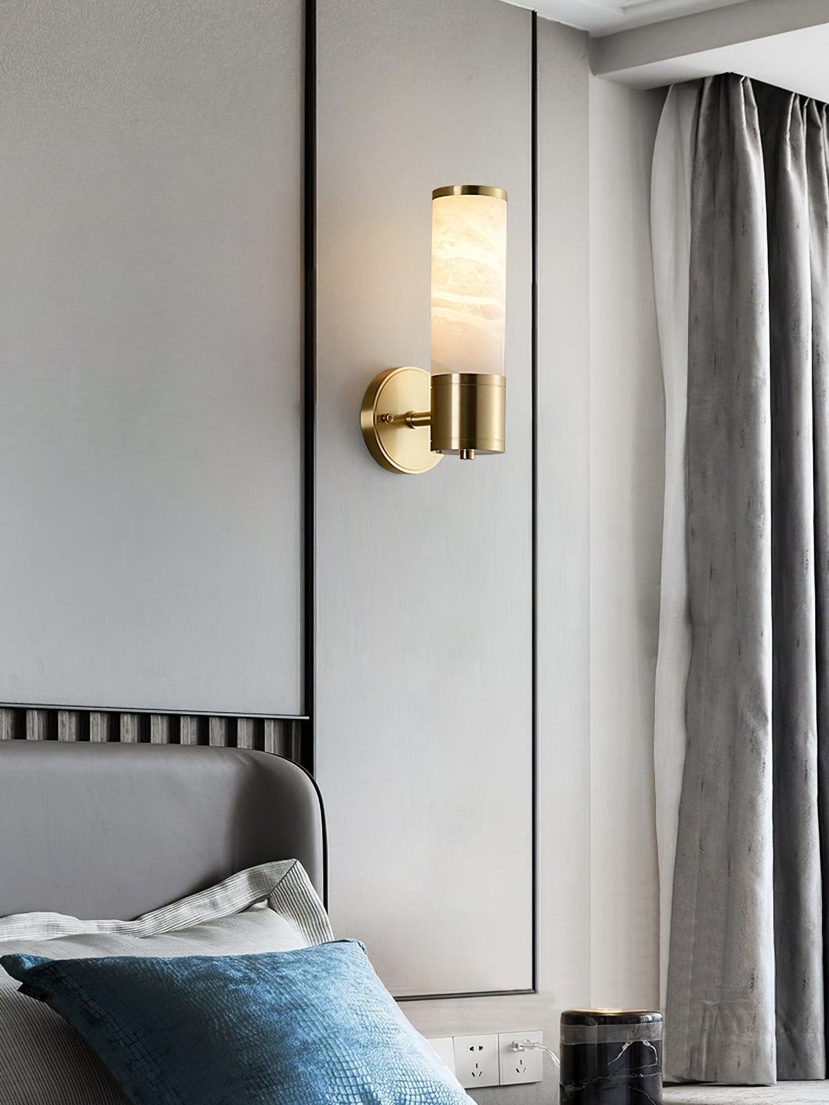 Tira Minimalistische Wandleuchte aus Alabaster