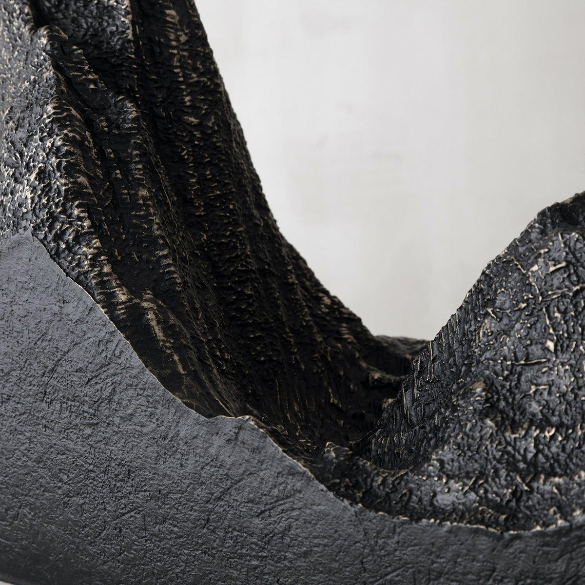 Della Tischleuchte aus Kunstharz in Naturtönen