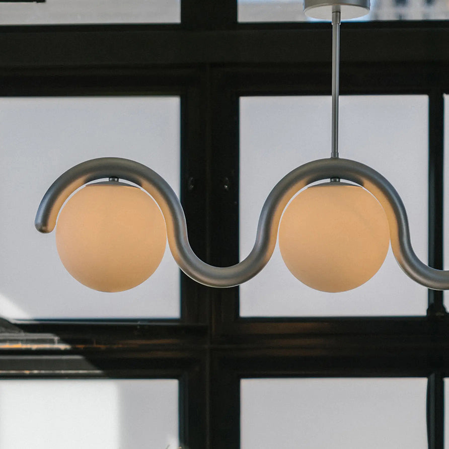 Uveta Linearer Kronleuchter in Rot & Silber