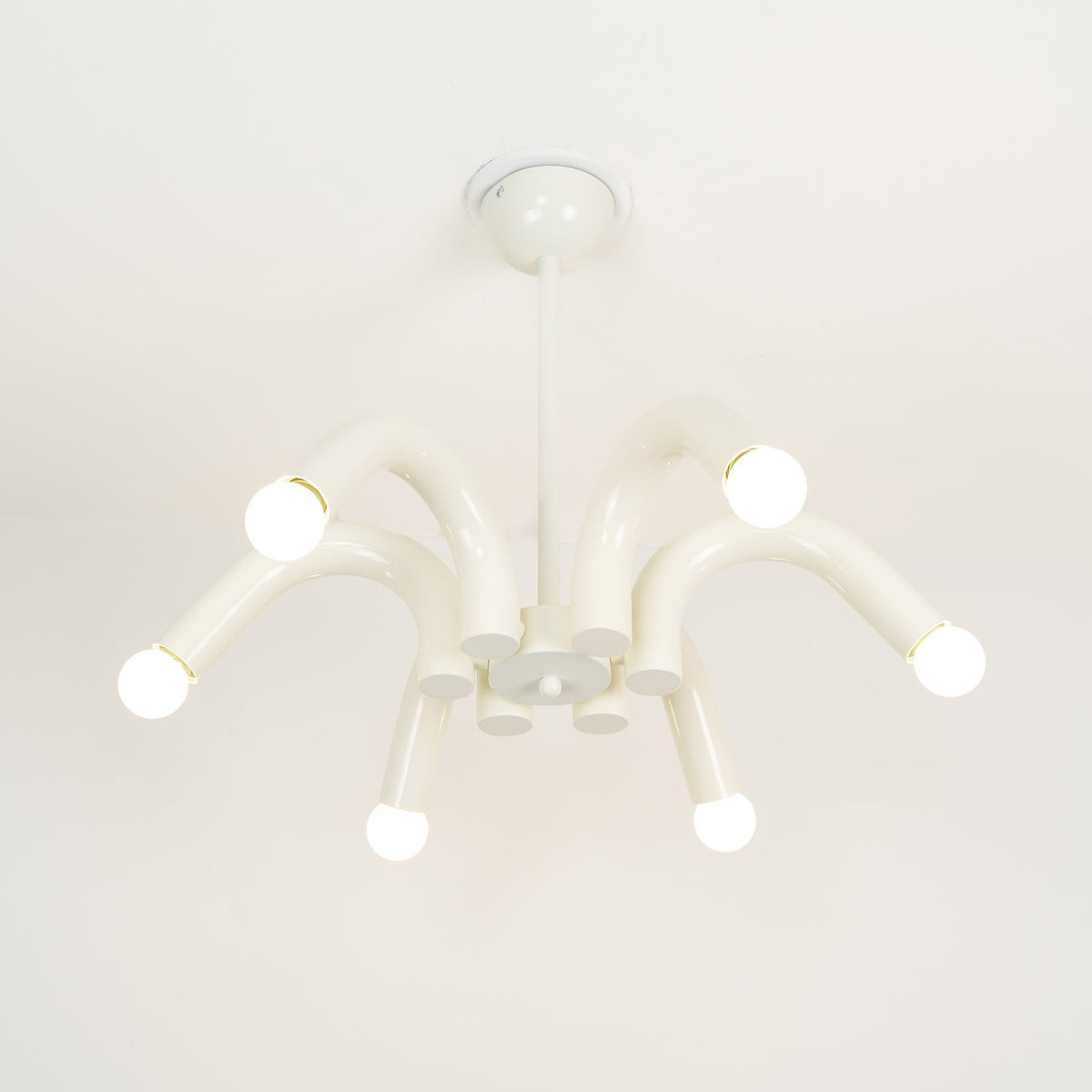 Fivelle Kronleuchter in Creme mit mehreren Armen im zeitgenössischen Stil