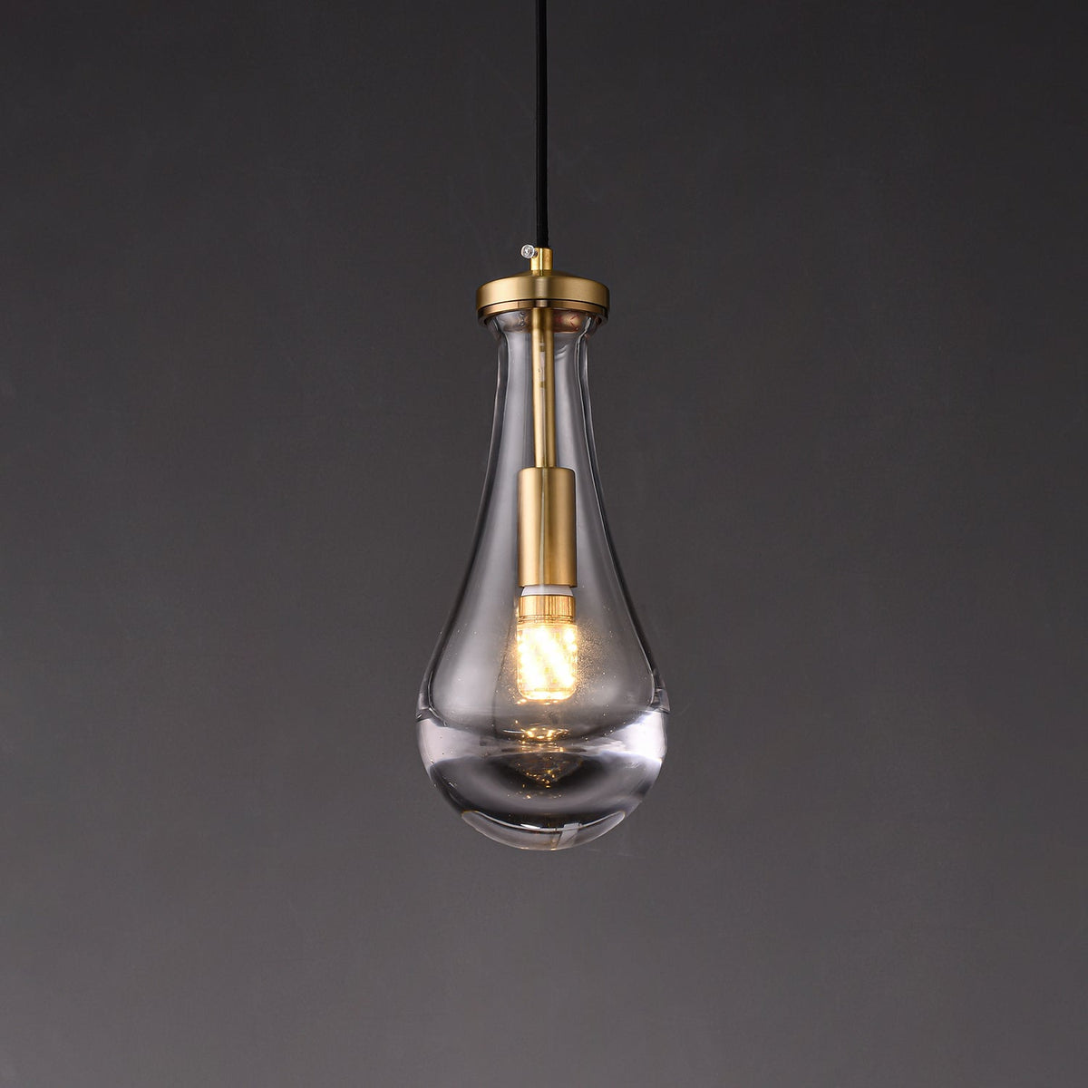 Votheor zeitgenössische minimalistische Messing-Glas-Pendelleuchte