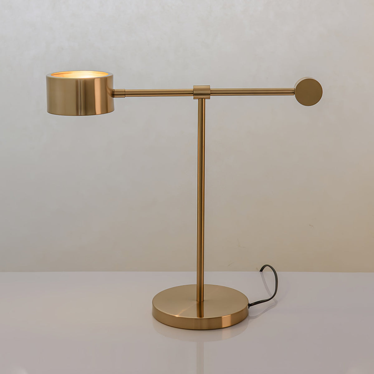 Aveneina Tischlampe für den Schreibtisch
