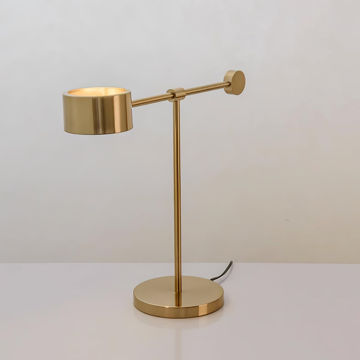 Aveneina Tischlampe für den Schreibtisch