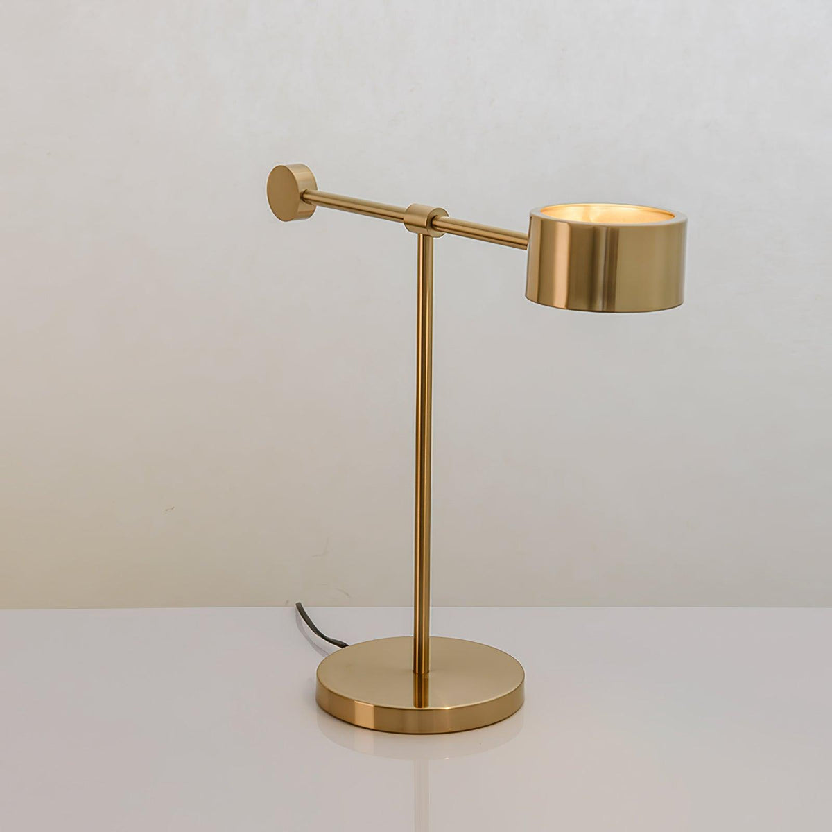 Aveneina Tischlampe für den Schreibtisch