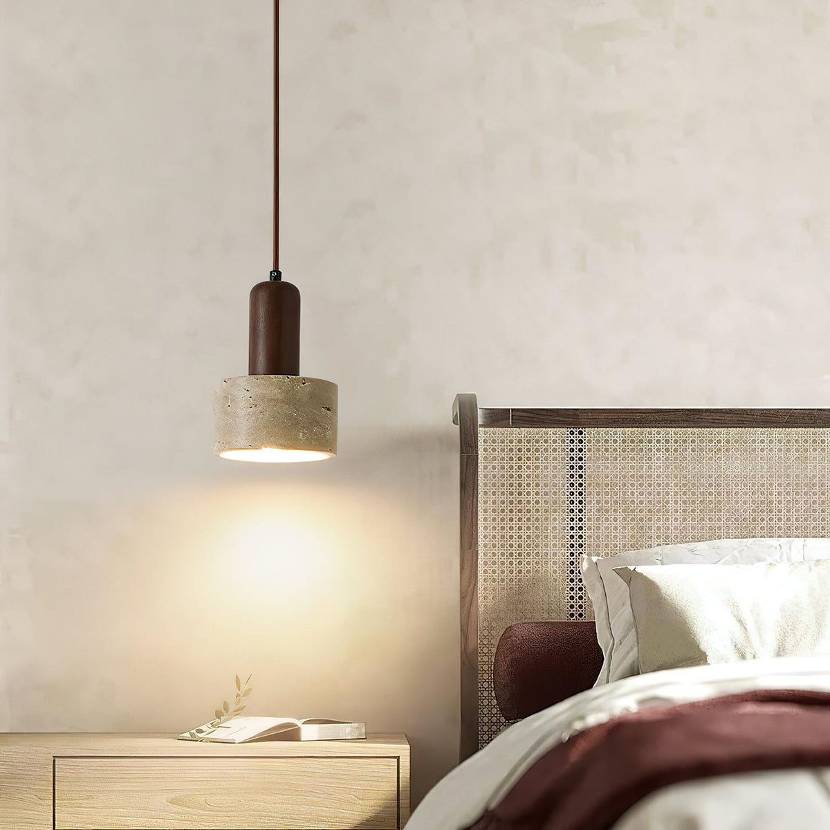 Jlynis Dual-Material Travertine Pendelleuchte