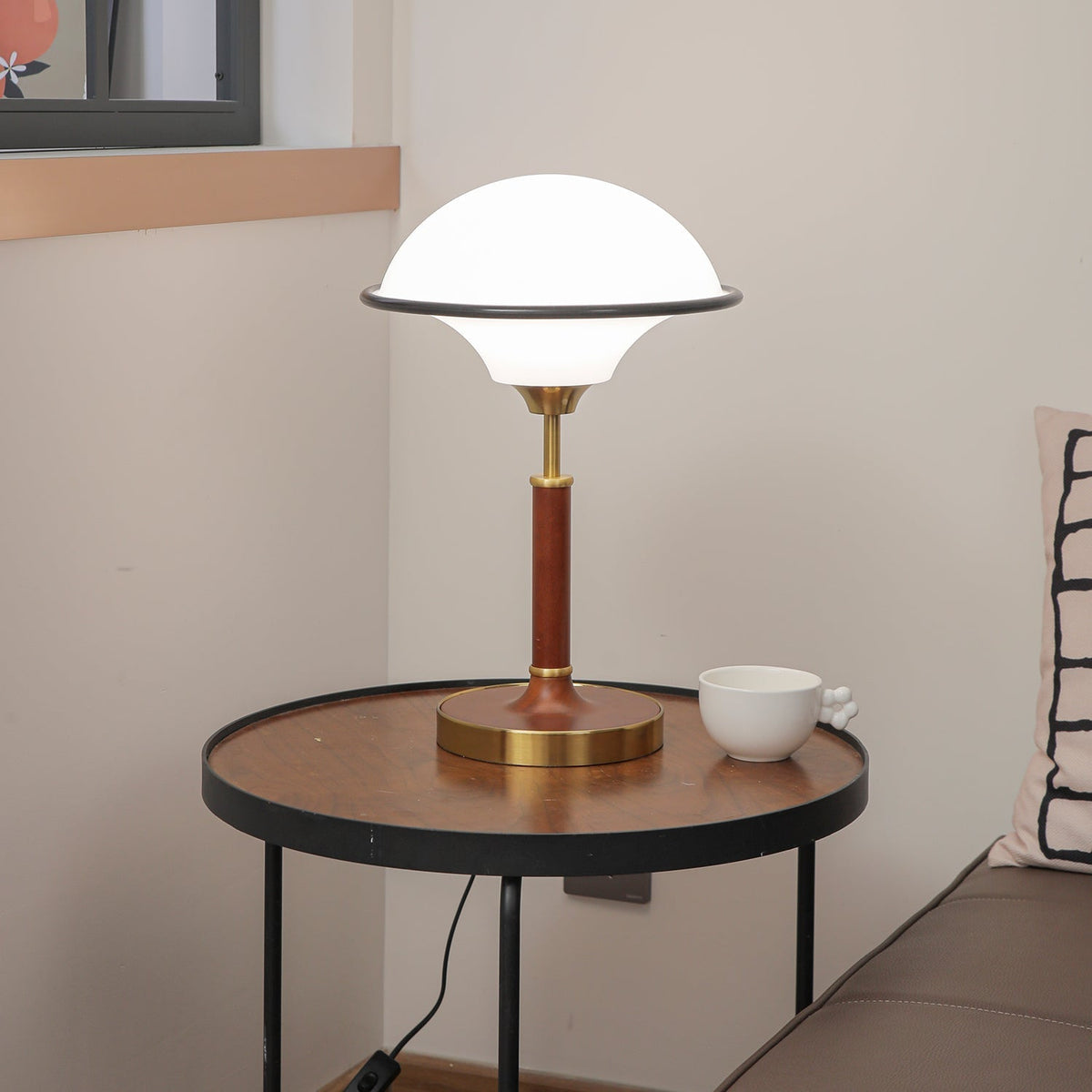 Solstic Tischlampe im Mid-Century-Stil aus Holz