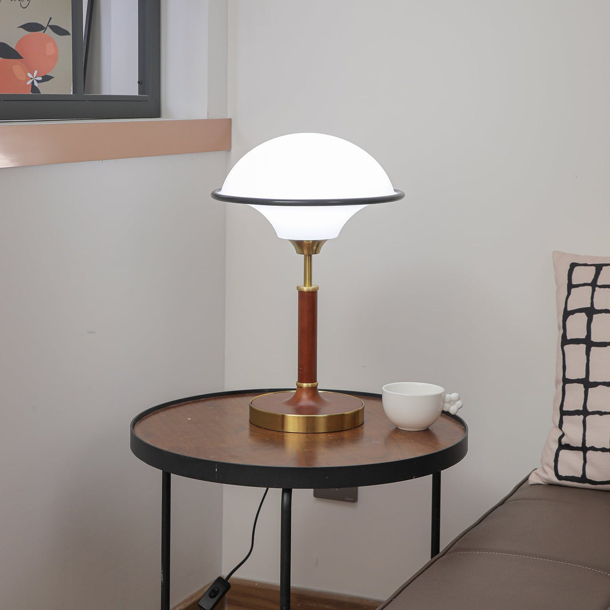 Solstic Tischlampe im Mid-Century-Stil aus Holz