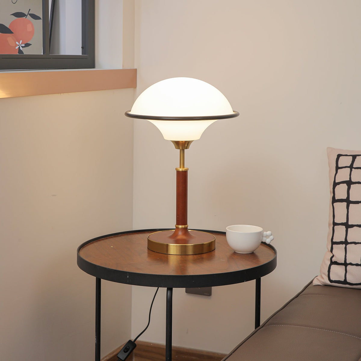 Solstic Tischlampe im Mid-Century-Stil aus Holz