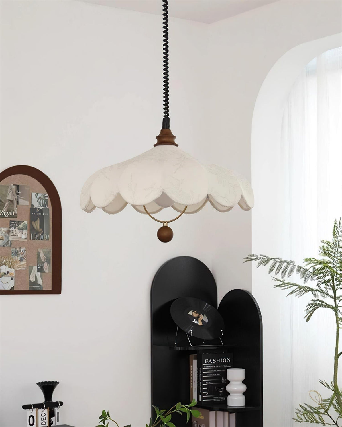 Pendelleuchte Petals mit Muster Vintage Floral Französische Eleganz