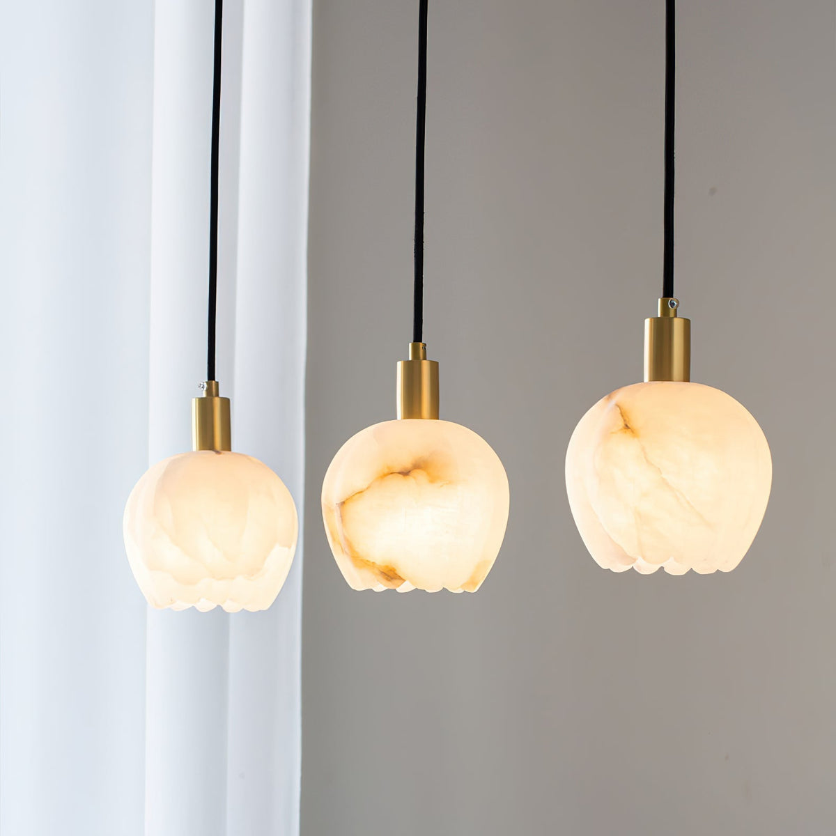 Ritta Pendant Light Flower-shaped Alabaster