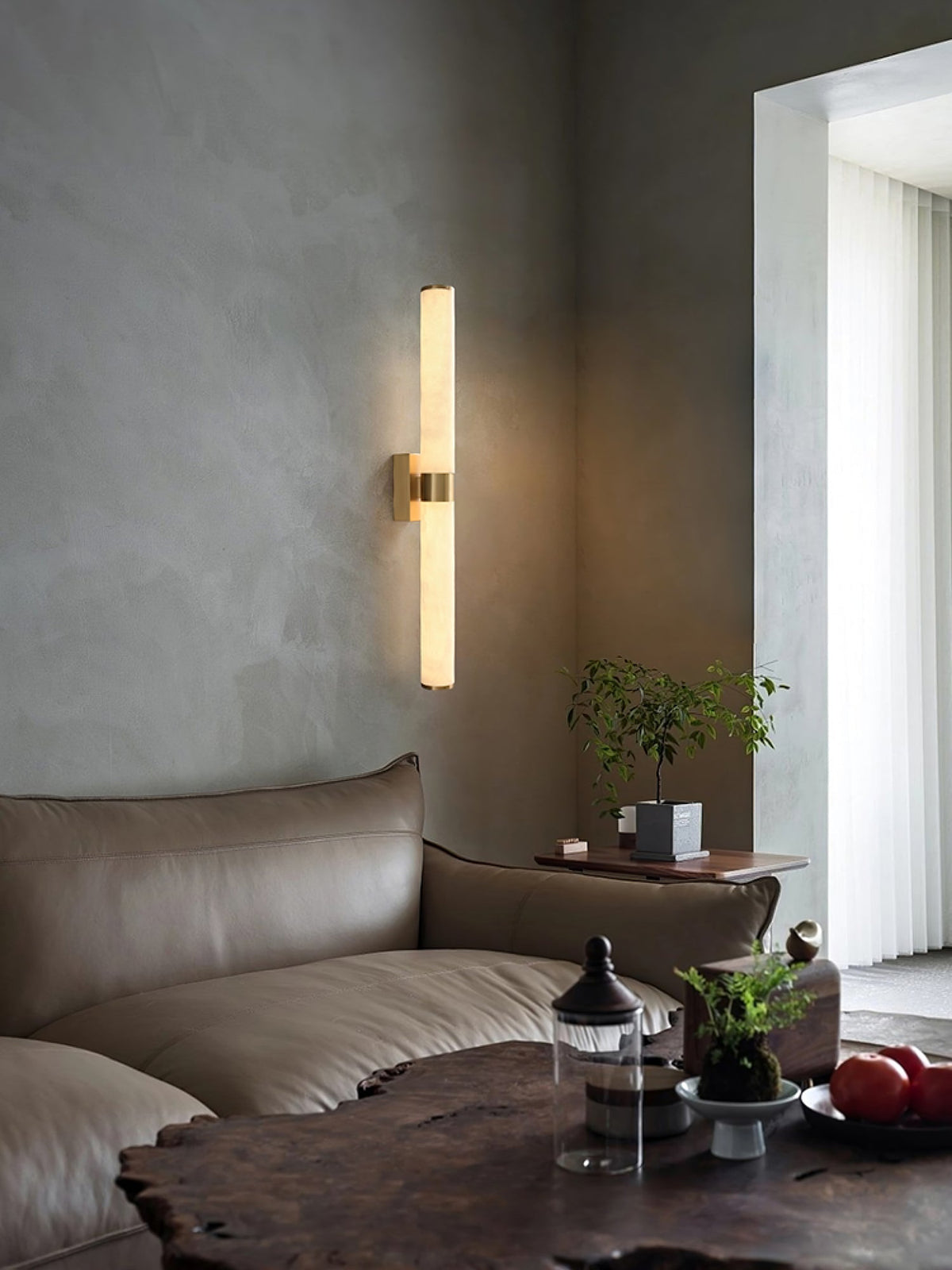 Olmirira Minimalistische Wandleuchte aus Alabaster