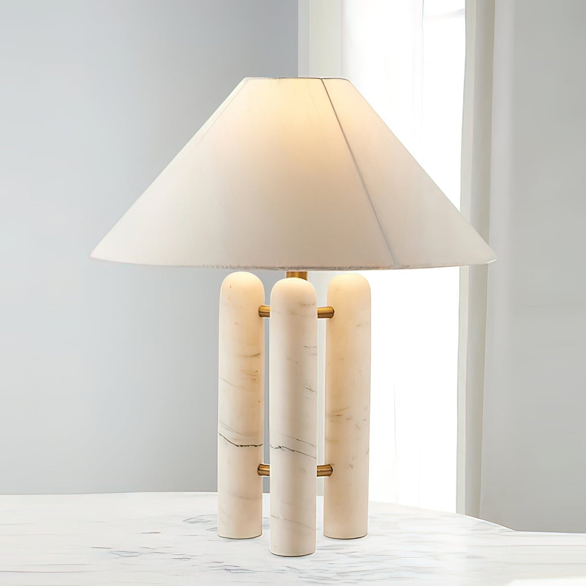 Trio Tischleuchte aus Marmor im modernen Stil